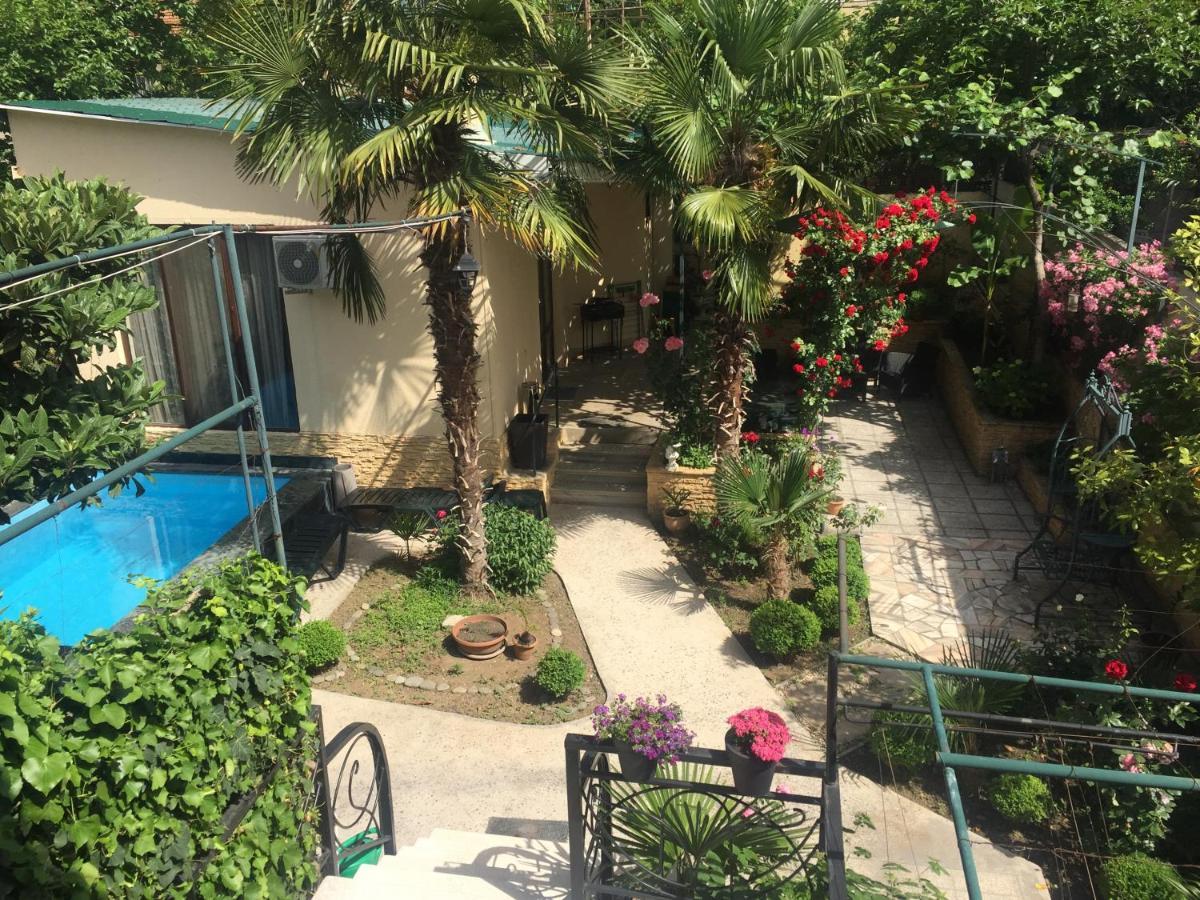 House 41 Bed & Breakfast Tbilisi Bagian luar foto