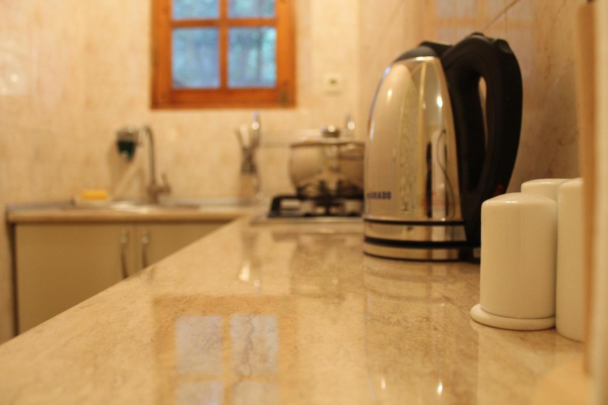 House 41 Bed & Breakfast Tbilisi Bagian luar foto