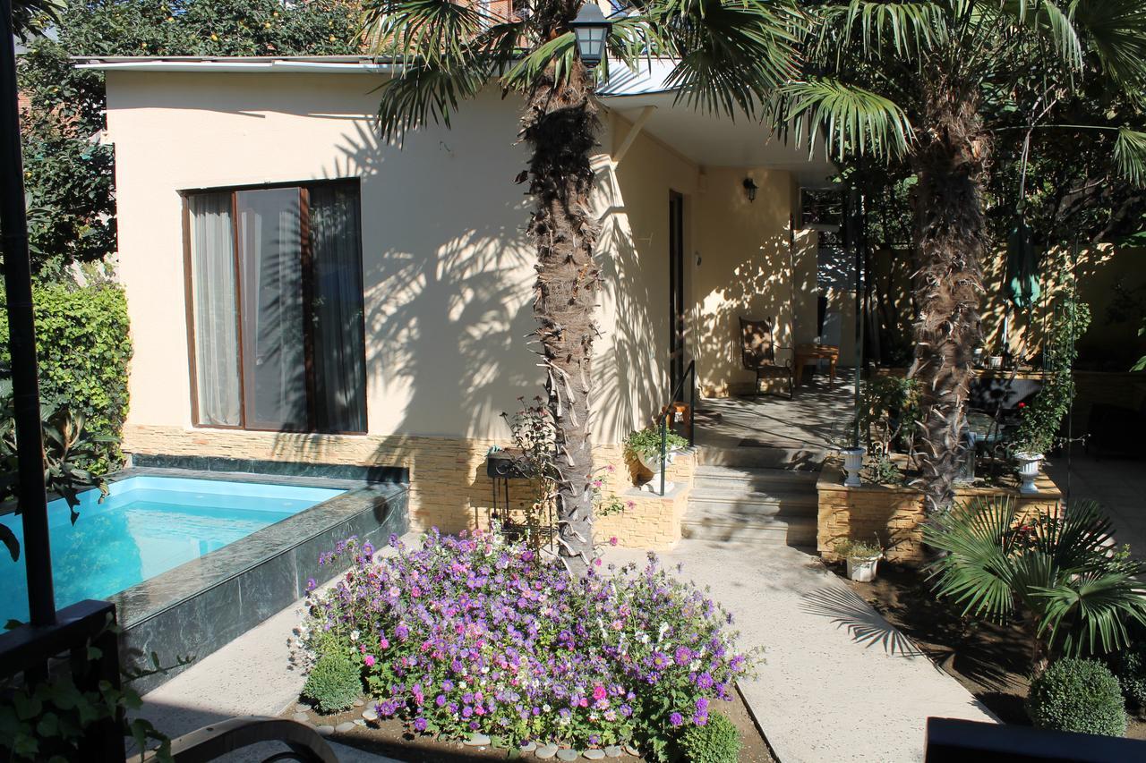 House 41 Bed & Breakfast Tbilisi Bagian luar foto