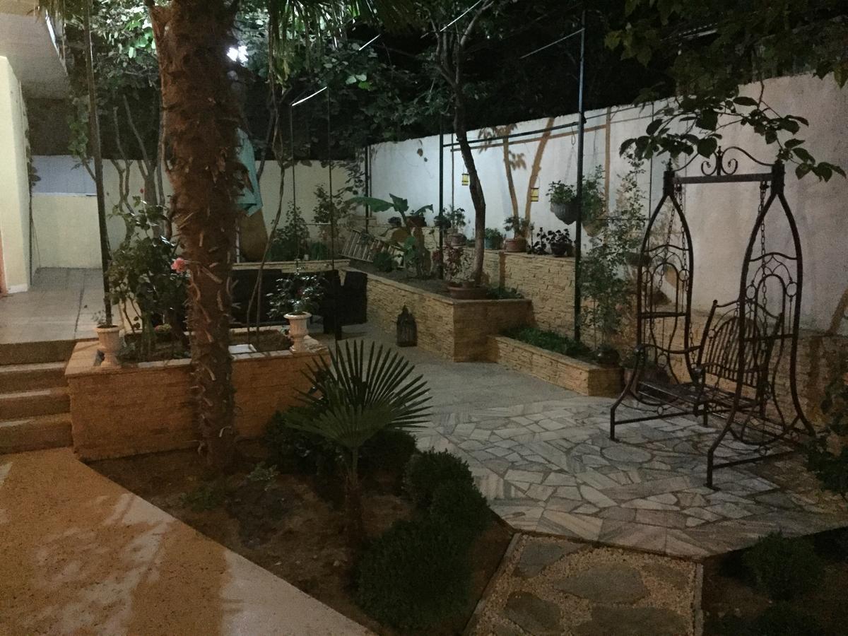 House 41 Bed & Breakfast Tbilisi Bagian luar foto